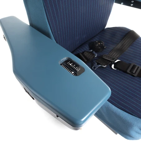 FSC A320 motorized seat first officer side outer armest