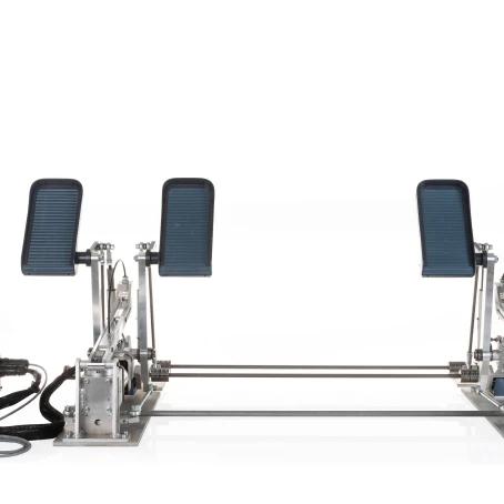FSC A320 control loading system integration rudder pedals